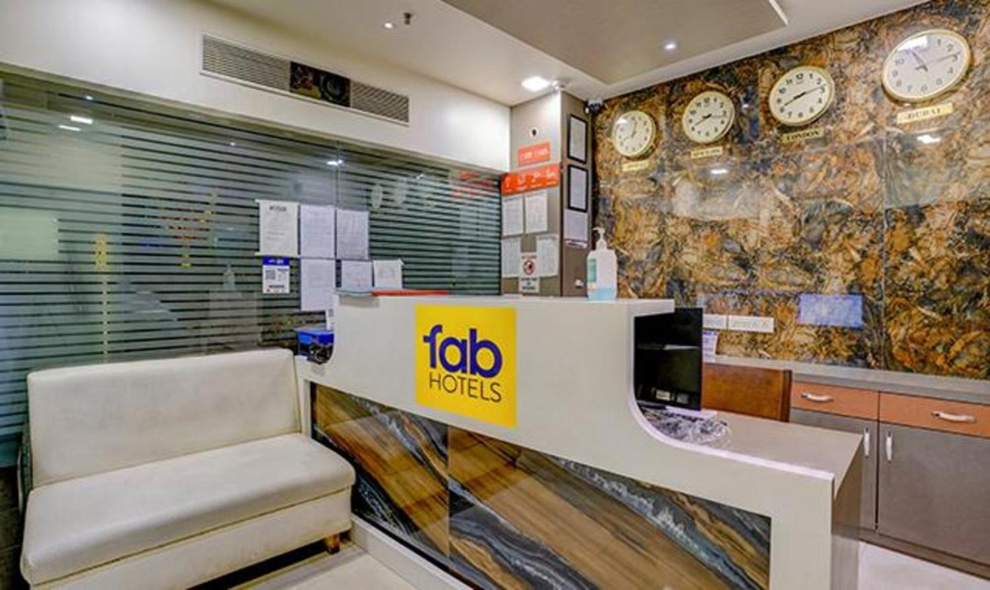 Hotel Fabexpress Veera Residency Bombaj Zewnętrze zdjęcie