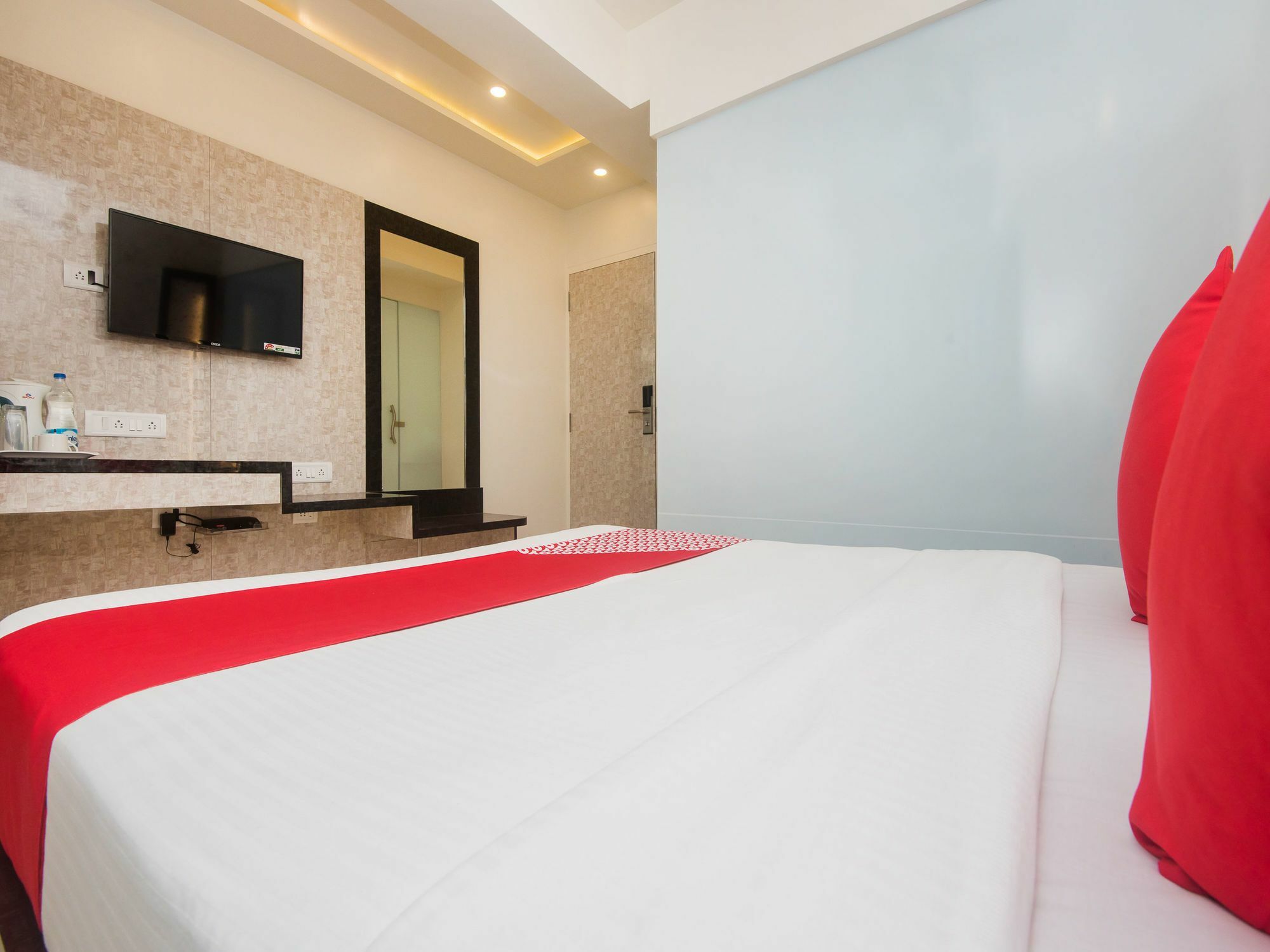 Hotel Fabexpress Veera Residency Bombaj Zewnętrze zdjęcie